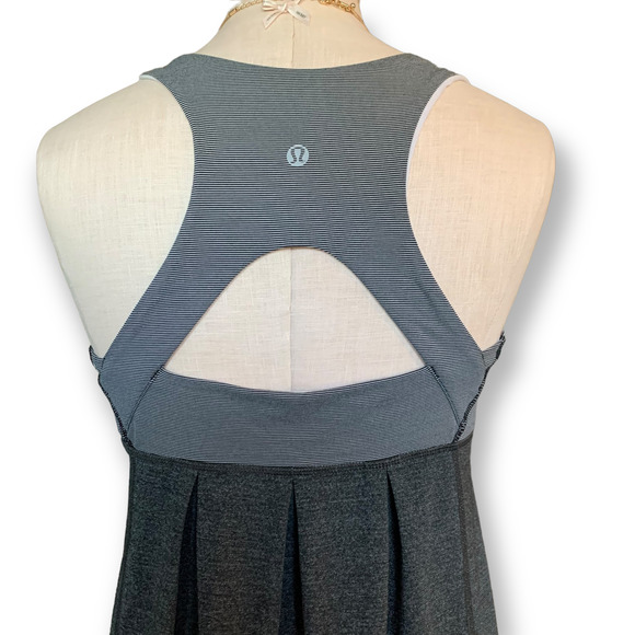 LULULEMON Run Your Heart Out Pleated Racerback Tank Top Yoga Running Workout 10 - Picture 5 of 10
